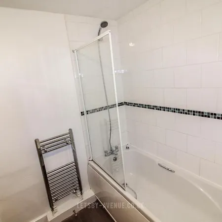 Temperance Hall Apartment *